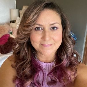 Meet your Posher, Maritere